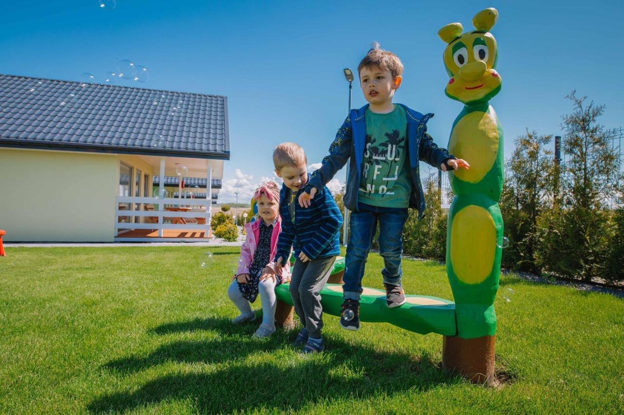 Domki Bajkowe Wzgórze Bobolin Exterior foto
